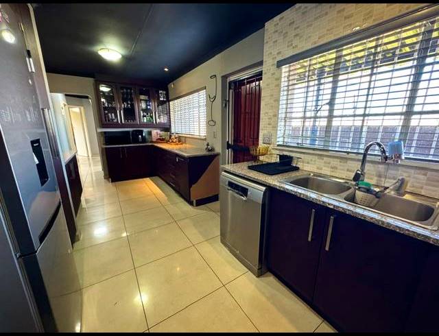 3 BEDROOM HOUSE FOR SALE IN SUNWARD PARK